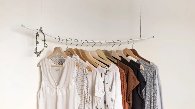 Sustainable clothing feature image 01